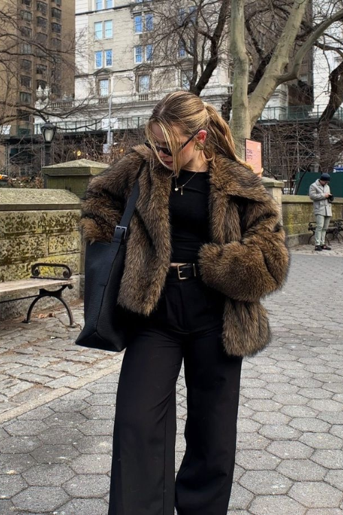 17 Fur Coat Outfits That Are Bold, Cozy, and Totally Statement-Making 17 Fur Coat Outfits That Are Bold, Cozy, and Totally Statement-Making