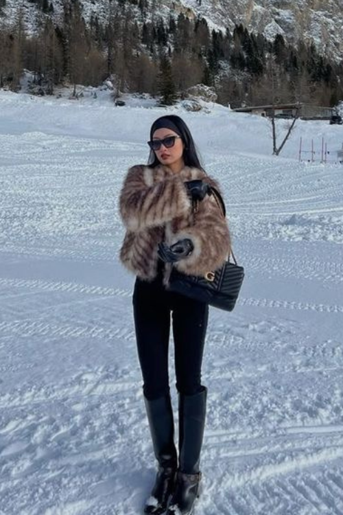 17 Fur Coat Outfits That Are Bold, Cozy, and Totally Statement-Making 17 Fur Coat Outfits That Are Bold, Cozy, and Totally Statement-Making