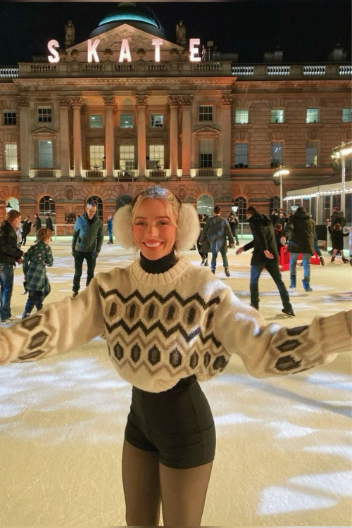 What to Wear Ice Skating? 29 Outfits to Glide Through the Rink in Style What to Wear Ice Skating? 29 Outfits to Glide Through the Rink in Style