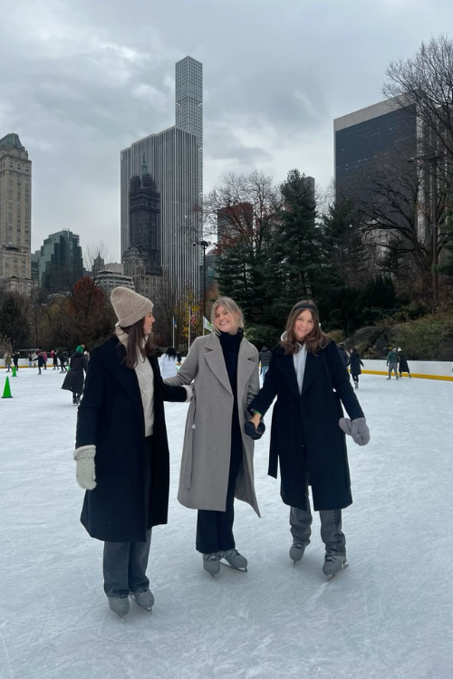 What to Wear Ice Skating? 29 Outfits to Glide Through the Rink in Style What to Wear Ice Skating? 29 Outfits to Glide Through the Rink in Style