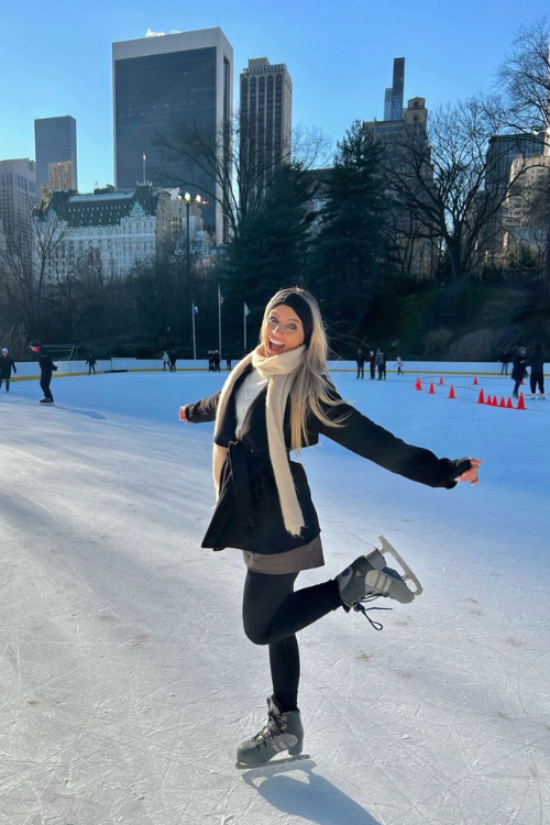 What to Wear Ice Skating? 29 Outfits to Glide Through the Rink in Style What to Wear Ice Skating? 29 Outfits to Glide Through the Rink in Style