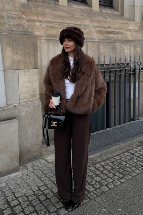20 Classy Brown Pants Outfits Perfect for Work, Coffee Dates, and Everyday Chic 20 Classy Brown Pants Outfits Perfect for Work, Coffee Dates, and Everyday Chic