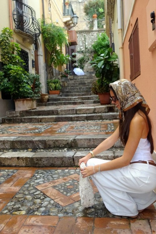 41 European Summer Outfits That Prove Europeans Do Summer Better european summer outfits