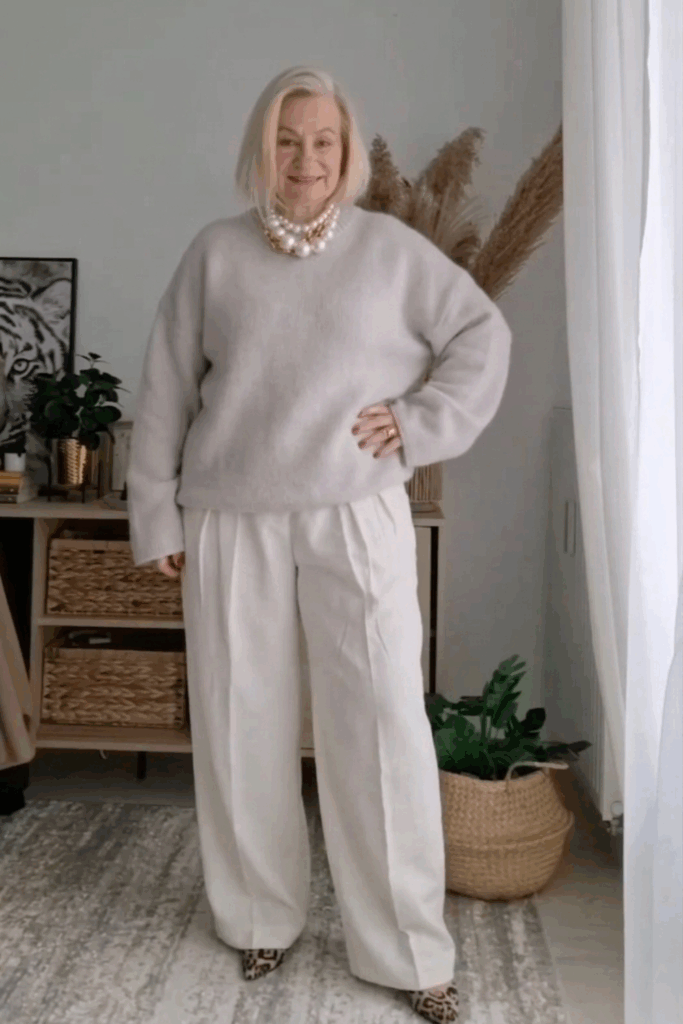 9 Unique Fashion Tips for an Old, Busty, Petite Woman Who Wants to Look Chic 9 Unique Fashion Tips for an Old, Busty, Petite Woman Who Wants to Look Chic