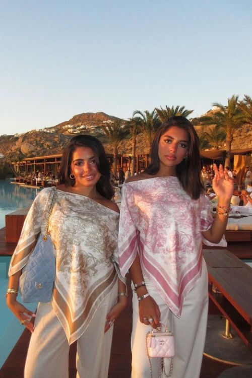 20 Modest Summer Outfits That Prove You Can Be Covered and Cool!