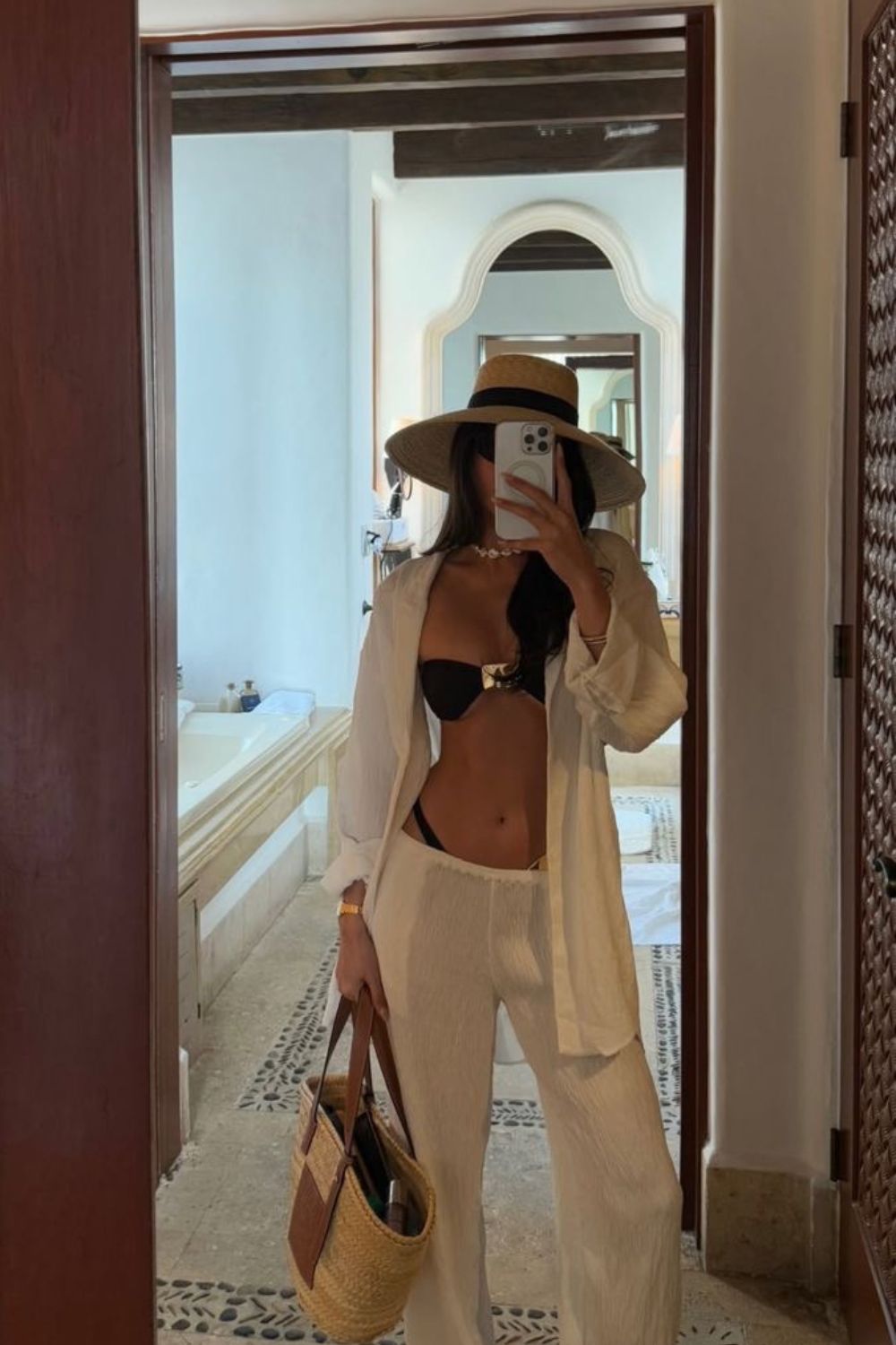 Black buckle bandeau with plissé linen set