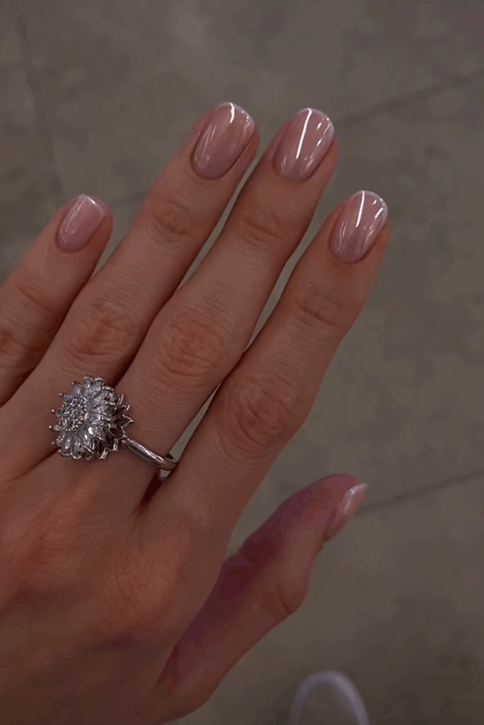 33 Classy Short Nail Ideas That Always Look Expensive 33 Classy Short Nail Ideas That Always Look Expensive