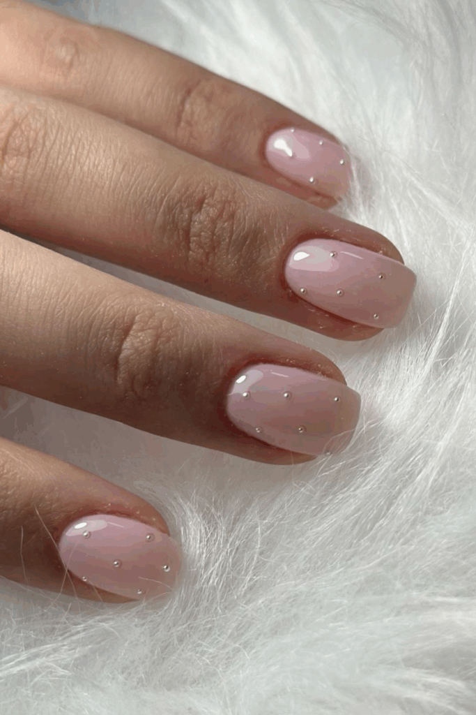 33 Classy Short Nail Ideas That Always Look Expensive 33 Classy Short Nail Ideas That Always Look Expensive