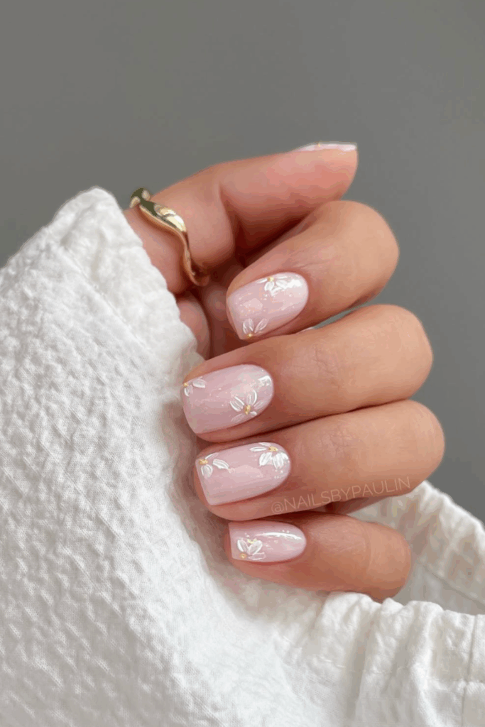 33 Classy Short Nail Ideas That Always Look Expensive 33 Classy Short Nail Ideas That Always Look Expensive