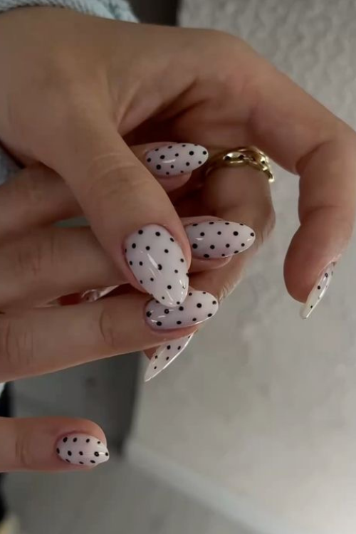 30 Timeless, Chic & Oh-So Expensive Old Money Nails to Like a Trust Fund Baby! 30 Timeless, Chic & Oh-So Expensive Old Money Nails to Like a Trust Fund Baby!