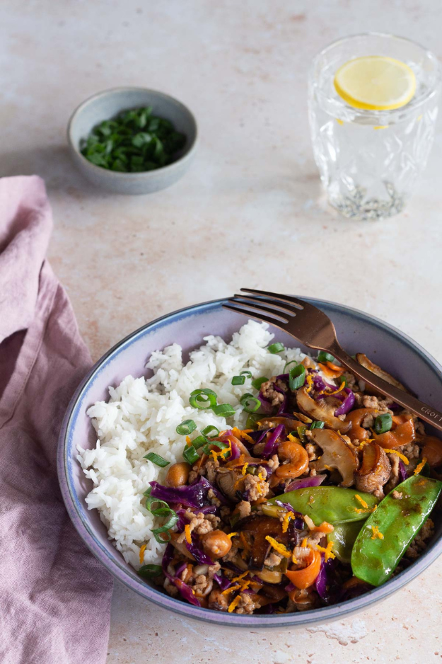 25 Easy yet Low Calorie Recipes That Don’t Feel Like Diet Food (Keeps You Full and Satisfied All Day) 25 Easy yet Low Calorie Recipes That Don’t Feel Like Diet Food (Keeps You Full and Satisfied All Day)