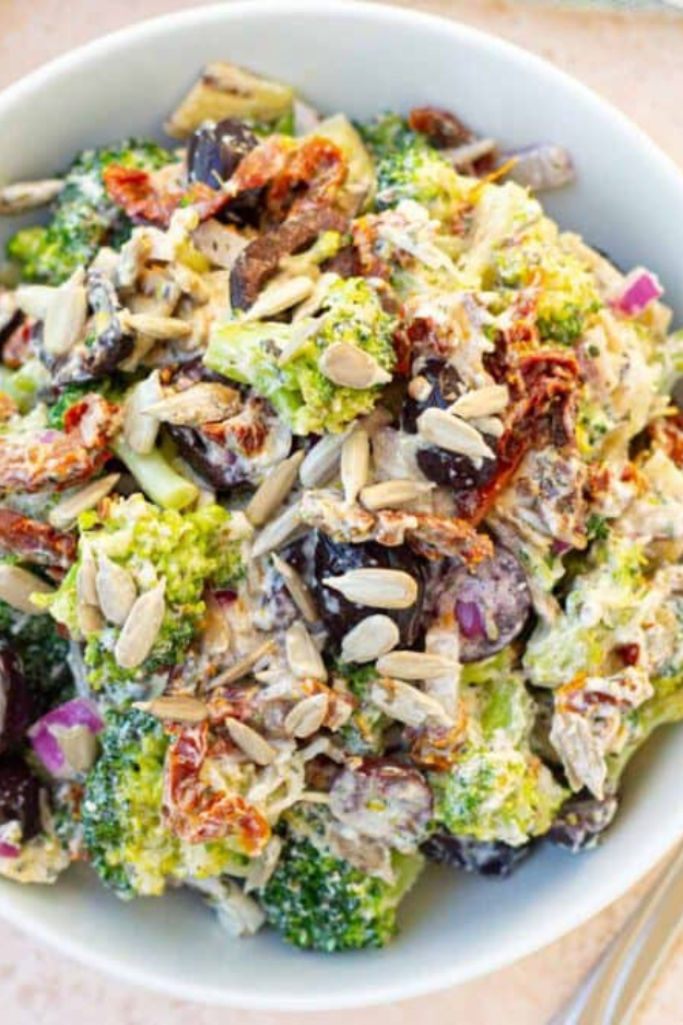 25 Easy yet Low Calorie Recipes That Don’t Feel Like Diet Food (Keeps You Full and Satisfied All Day) 25 Easy yet Low Calorie Recipes That Don’t Feel Like Diet Food (Keeps You Full and Satisfied All Day)