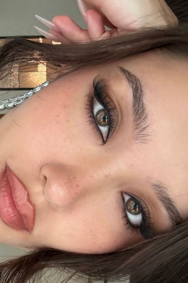 6 Chic Prom Makeup Trends for 2026 That Photograph Beautifully 6 Chic Prom Makeup Trends for 2026 That Photograph Beautifully