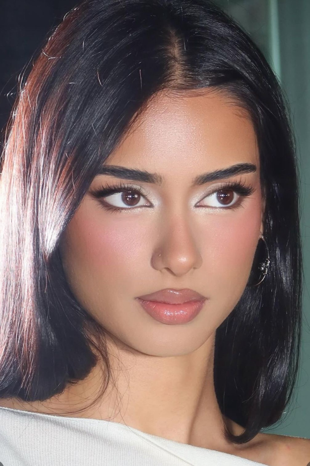 6 Chic Prom Makeup Trends for 2026 That Photograph Beautifully 6 Chic Prom Makeup Trends for 2026 That Photograph Beautifully