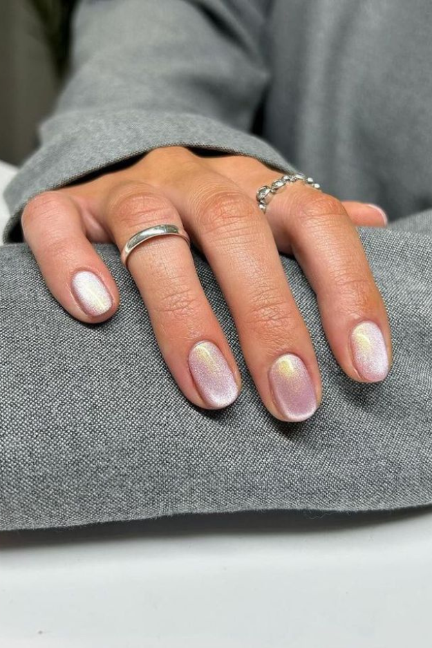 9 Chic Short Nail Trends 2026 That Look Clean and Expensive 9 Chic Short Nail Trends 2026 That Look Clean and Expensive