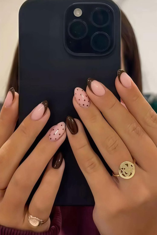 9 Chic Short Nail Trends 2026 That Look Clean and Expensive 9 Chic Short Nail Trends 2026 That Look Clean and Expensive