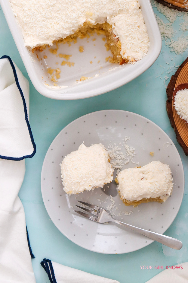 Super Moist and Fluffy Coconut Cake Recipe That Melts in Your Mouth in Seconds Super Moist and Fluffy Coconut Cake Recipe That Melts in Your Mouth in Seconds