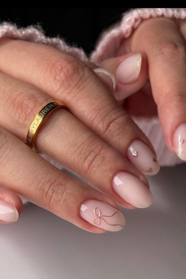 24 Dreamy Short Almond Nails That Feel Soft and Luxurious 24 Dreamy Short Almond Nails That Feel Soft and Luxurious