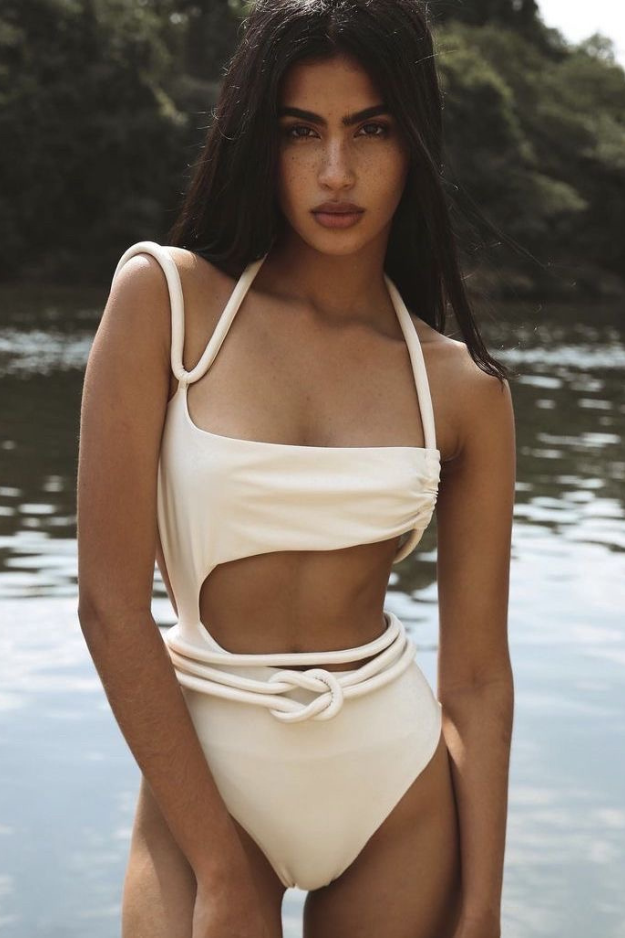 9 Cutest Swimwear Trends for 2026 That Make Last Year’s Styles Look Basic 9 Cutest Swimwear Trends for 2026 That Make Last Year’s Styles Look Basic