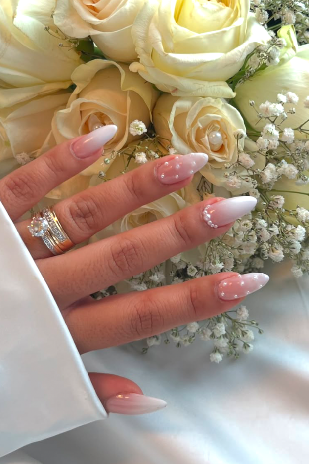 17 Classy Engagement Nails That Feel Elegant, Timeless, and Just a Little Bit Special 17 Classy Engagement Nails That Feel Elegant, Timeless, and Just a Little Bit Special