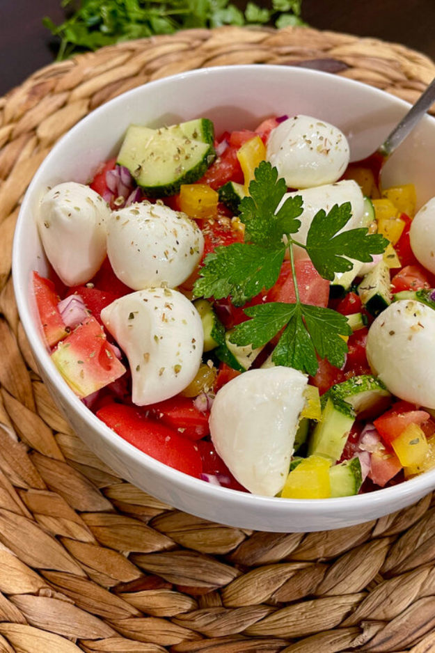 20 Easy Salad Recipes You’ll Actually Crave (Not Just Eat Because You Have To) 20 Easy Salad Recipes You’ll Actually Crave (Not Just Eat Because You Have To)
