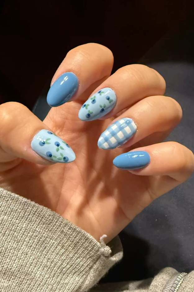 21 Blue Summer Nails That Are Way Prettier Than Your Usual Go-To Colors 21 Blue Summer Nails That Are Way Prettier Than Your Usual Go-To Colors