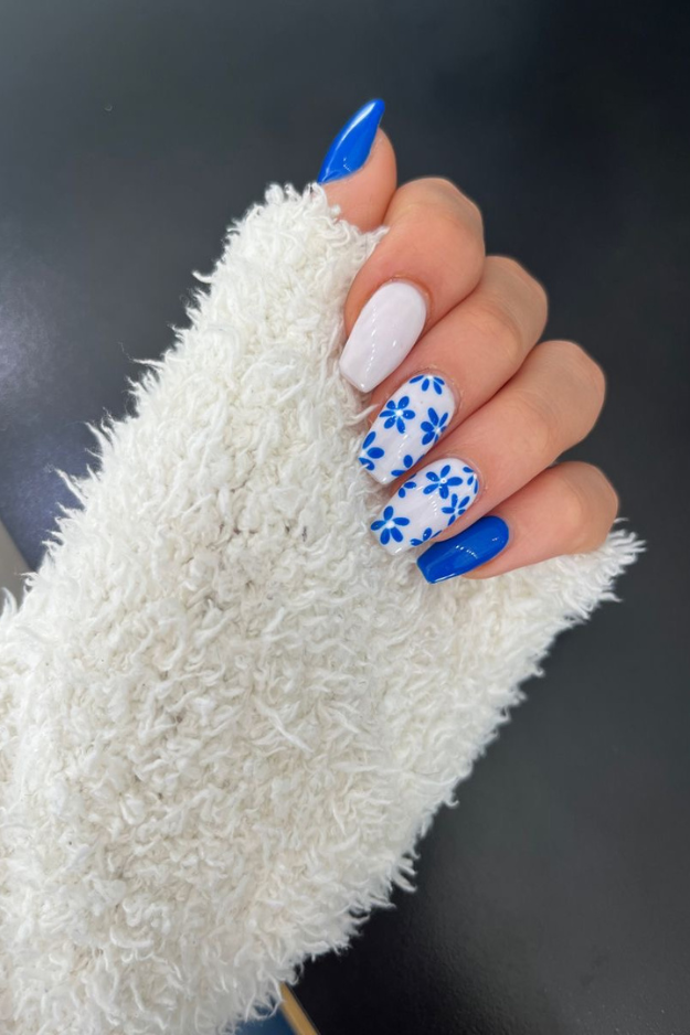 21 Blue Summer Nails That Are Way Prettier Than Your Usual Go-To Colors 21 Blue Summer Nails That Are Way Prettier Than Your Usual Go-To Colors