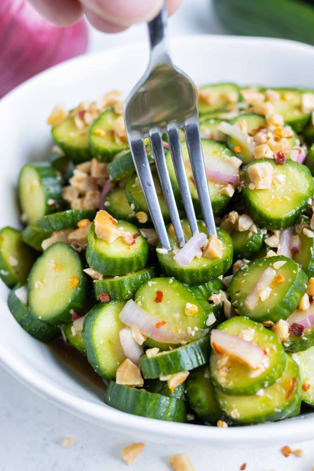20 Easy Salad Recipes You’ll Actually Crave (Not Just Eat Because You Have To) 20 Easy Salad Recipes You’ll Actually Crave (Not Just Eat Because You Have To)