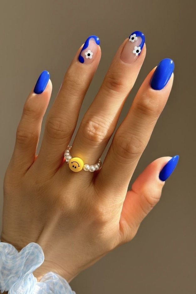 21 Blue Summer Nails That Are Way Prettier Than Your Usual Go-To Colors 21 Blue Summer Nails That Are Way Prettier Than Your Usual Go-To Colors