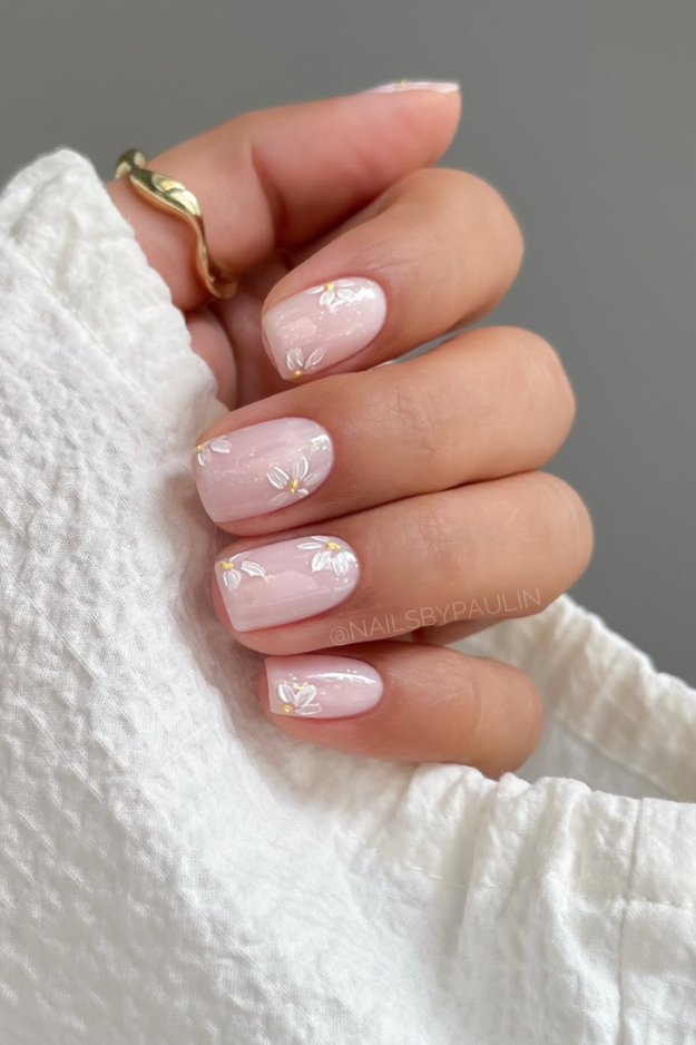 17 Classy Engagement Nails That Feel Elegant, Timeless, and Just a Little Bit Special 17 Classy Engagement Nails That Feel Elegant, Timeless, and Just a Little Bit Special