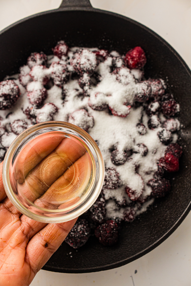 The 5-Ingredient Berry Dump Cake That Feels Like Cheating on Baking The 5-Ingredient Berry Dump Cake That Feels Like Cheating on Baking