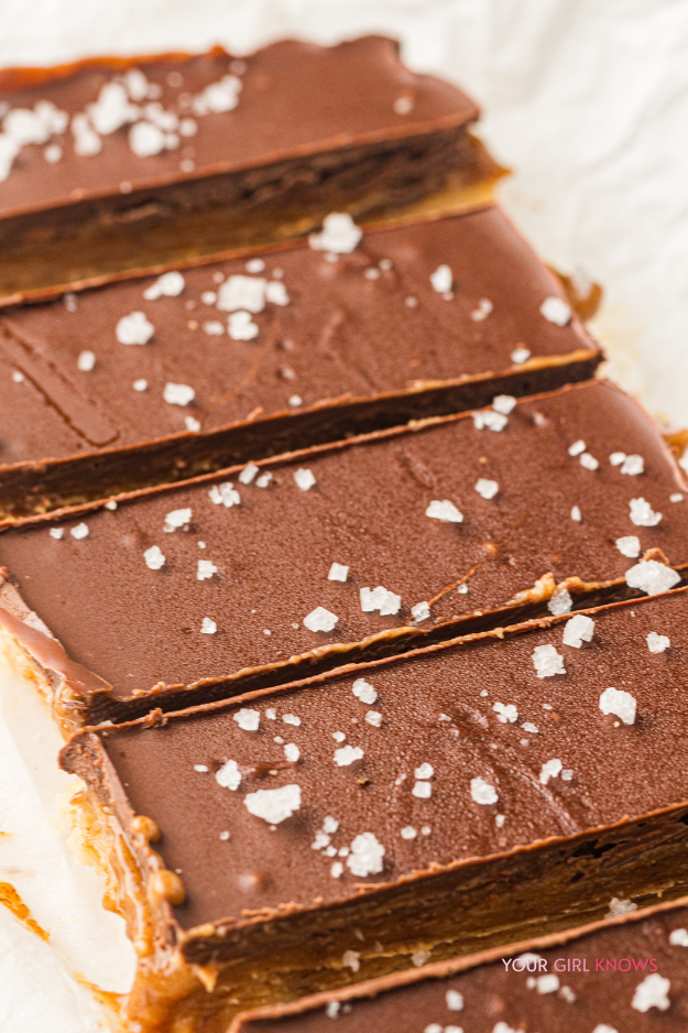 These Healthy No-Bake Caramel Chocolate Bars Taste Way Too Good to Be Healthy These Healthy No-Bake Caramel Chocolate Bars Taste Way Too Good to Be Healthy