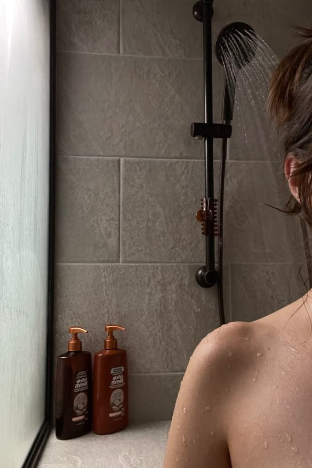 How to Glow Up in One Week (Without Spending a Ton of Money) How to Glow Up in One Week (Without Spending a Ton of Money)