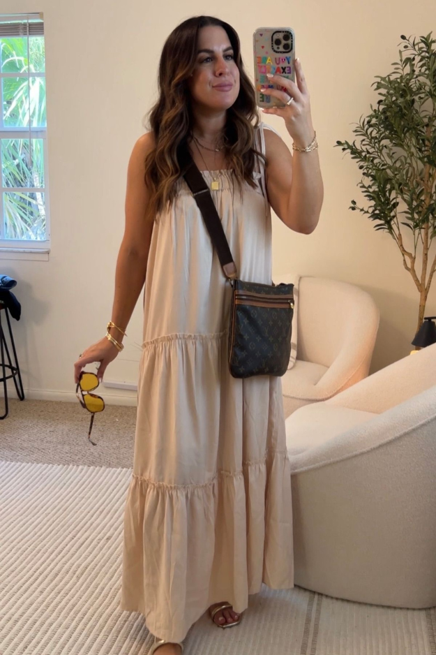 14 Terrible Outfit Mistakes That Make You Look Short (And What to Do Instead) 14 Terrible Outfit Mistakes That Make You Look Short (And What to Do Instead)