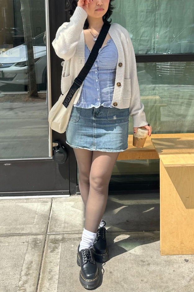 14 Terrible Outfit Mistakes That Make You Look Short (And What to Do Instead) 14 Terrible Outfit Mistakes That Make You Look Short (And What to Do Instead)