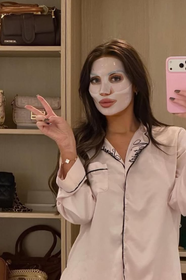 14 Overnight Beauty Tips to Wake Up Pretty (While You Sleep) 14 Overnight Beauty Tips to Wake Up Pretty (While You Sleep)