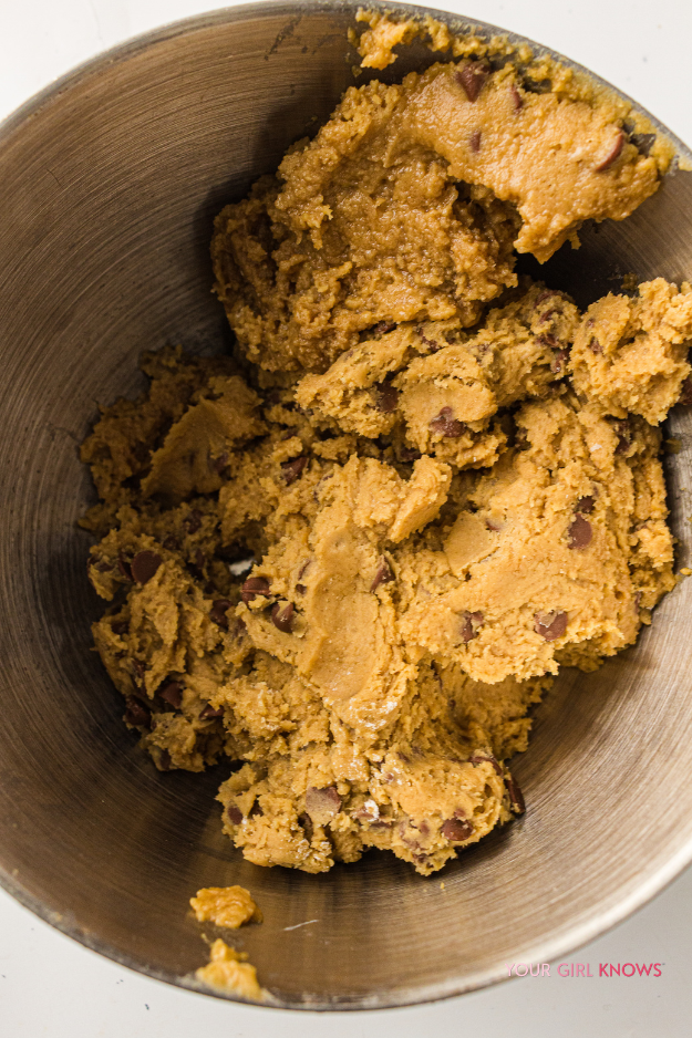 Soft & Chewy Sourdough Chocolate Chip Cookies Using Sourdough Discard Soft & Chewy Sourdough Chocolate Chip Cookies Using Sourdough Discard