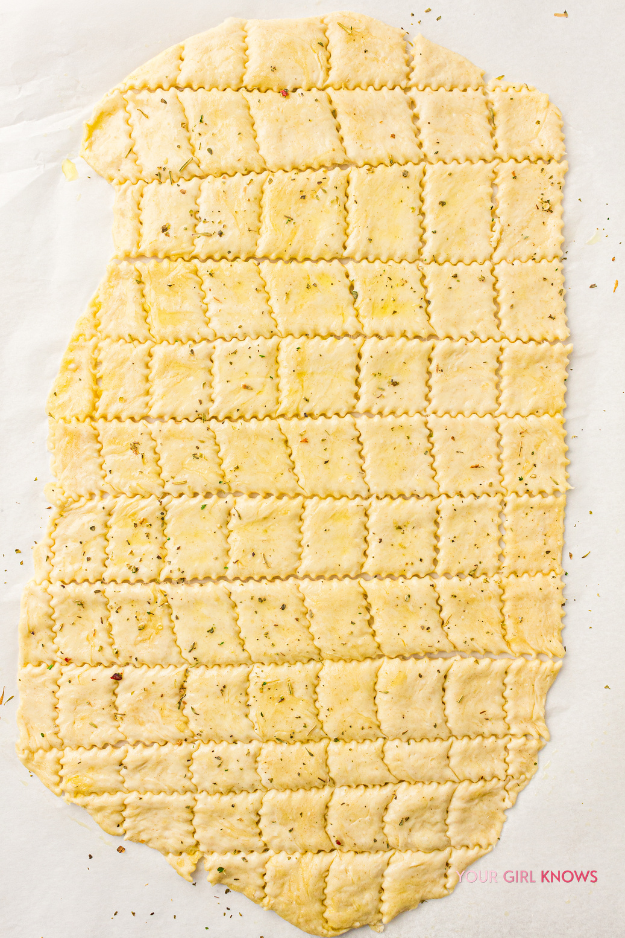 Sourdough Discard Crackers That Turn Leftover Starter Into Something Seriously Addictive Sourdough Discard Crackers That Turn Leftover Starter Into Something Seriously Addictive