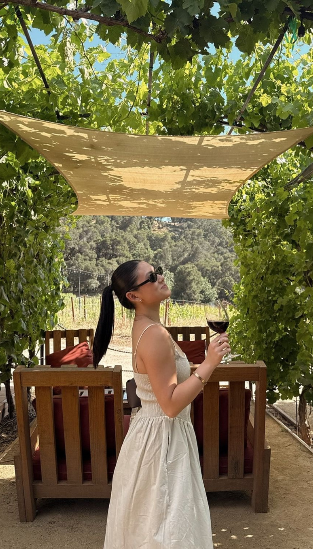 24 Cute Summer Winery Outfits Perfect for Picnics, Rosé, and Golden Hour Views 24 Cute Summer Winery Outfits Perfect for Picnics, Rosé, and Golden Hour Views