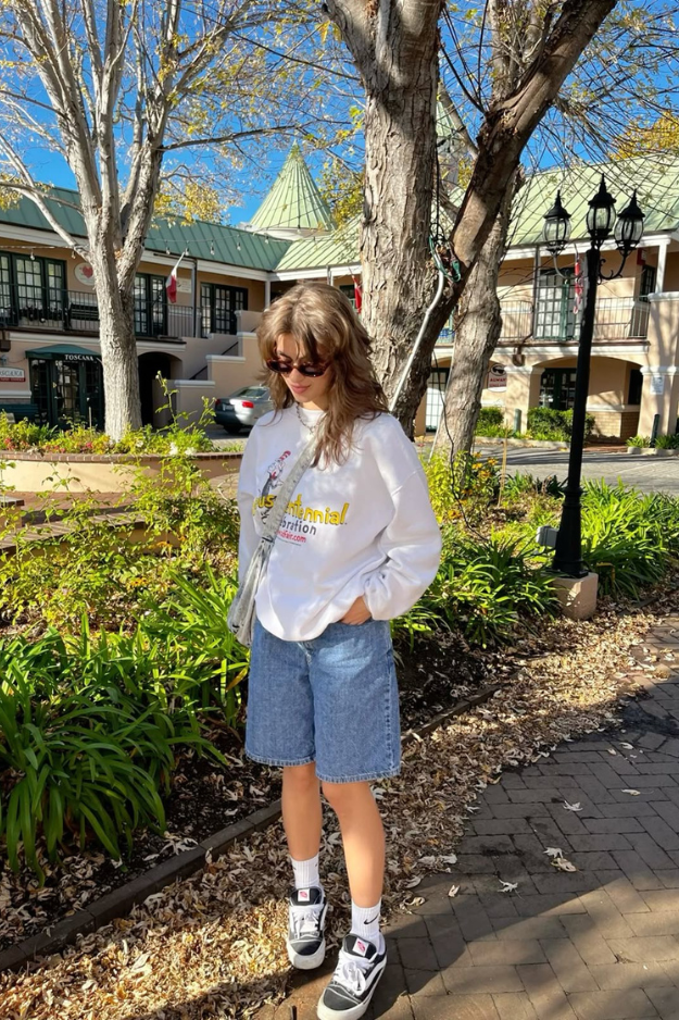 26 Jorts Outfits That Feel Effortless, Casual, and Just the Right Amount of Cool 26 Jorts Outfits That Feel Effortless, Casual, and Just the Right Amount of Cool
