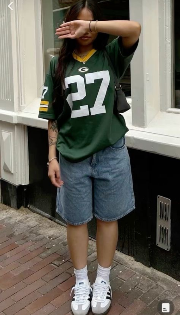 26 Jorts Outfits That Feel Effortless, Casual, and Just the Right Amount of Cool 26 Jorts Outfits That Feel Effortless, Casual, and Just the Right Amount of Cool