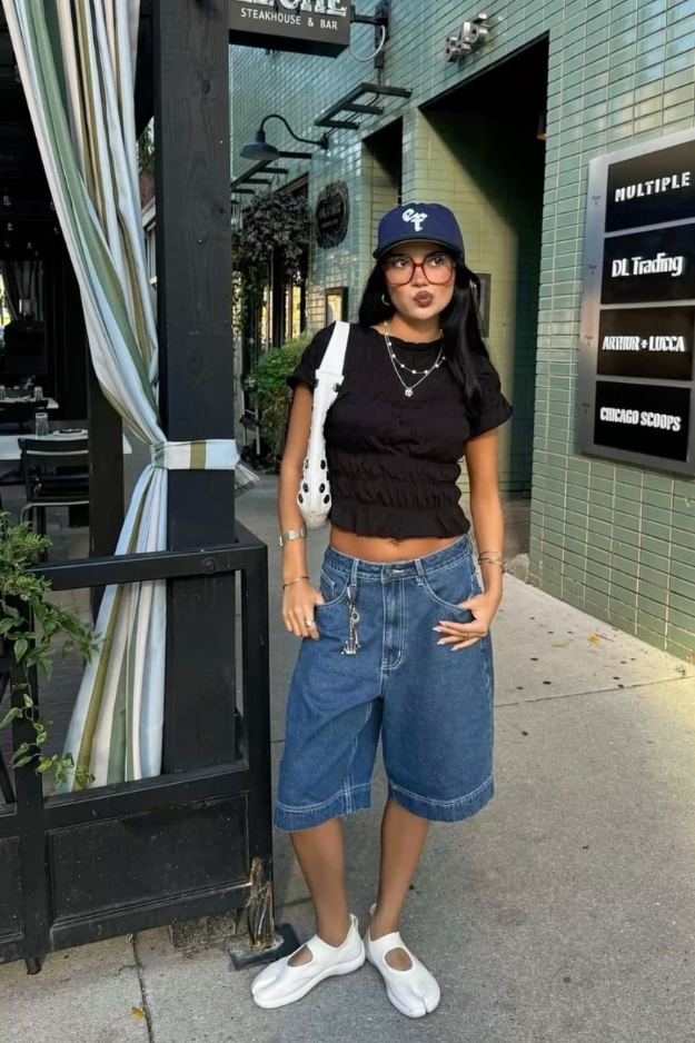 26 Jorts Outfits That Feel Effortless, Casual, and Just the Right Amount of Cool 26 Jorts Outfits That Feel Effortless, Casual, and Just the Right Amount of Cool