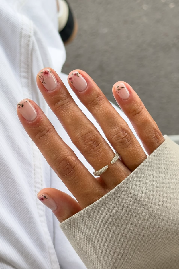 28 Short Summer Nails That Prove You Don’t Need Length to Look Cute 28 Short Summer Nails That Prove You Don’t Need Length to Look Cute