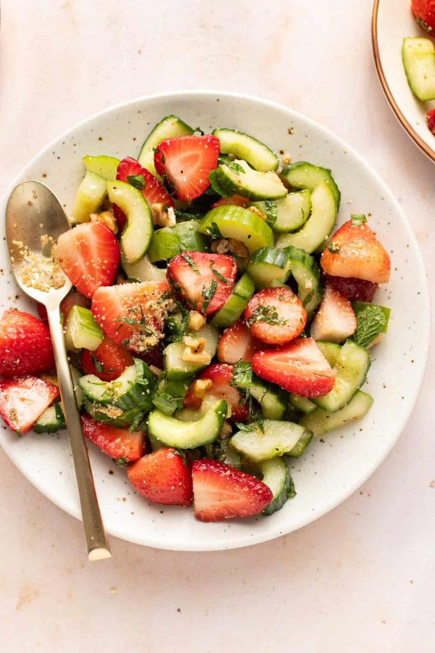 18 Summer Salad Ideas Perfect for BBQs, Picnics, and Easy Summer Dinners 18 Summer Salad Ideas Perfect for BBQs, Picnics, and Easy Summer Dinners