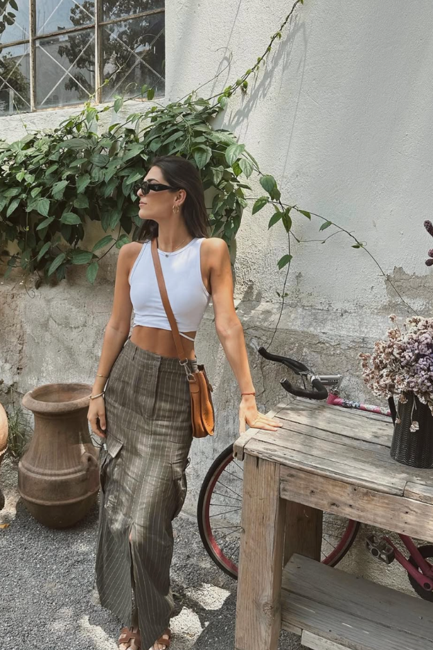 14 Cargo Skirt Outfits That Actually Make This Trend Work 14 Cargo Skirt Outfits That Actually Make This Trend Work