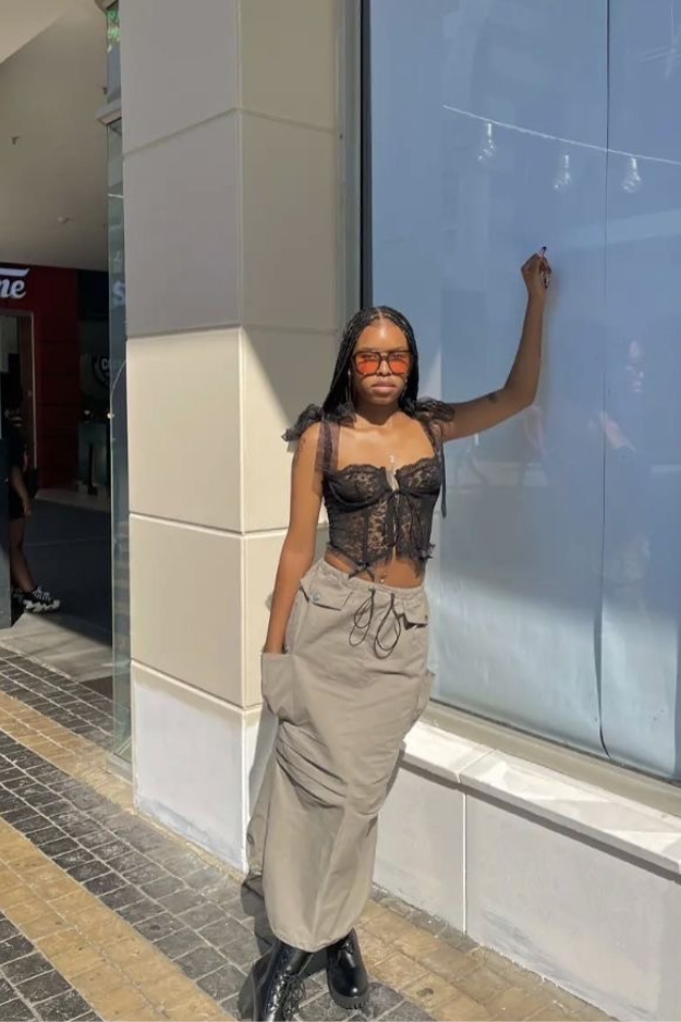 14 Cargo Skirt Outfits That Actually Make This Trend Work 14 Cargo Skirt Outfits That Actually Make This Trend Work