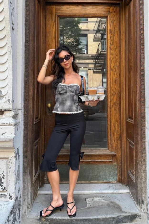 19 Capri Outfits That Actually Feel Stylish Again (Not Stuck in the Past) 19 Capri Outfits That Actually Feel Stylish Again (Not Stuck in the Past)