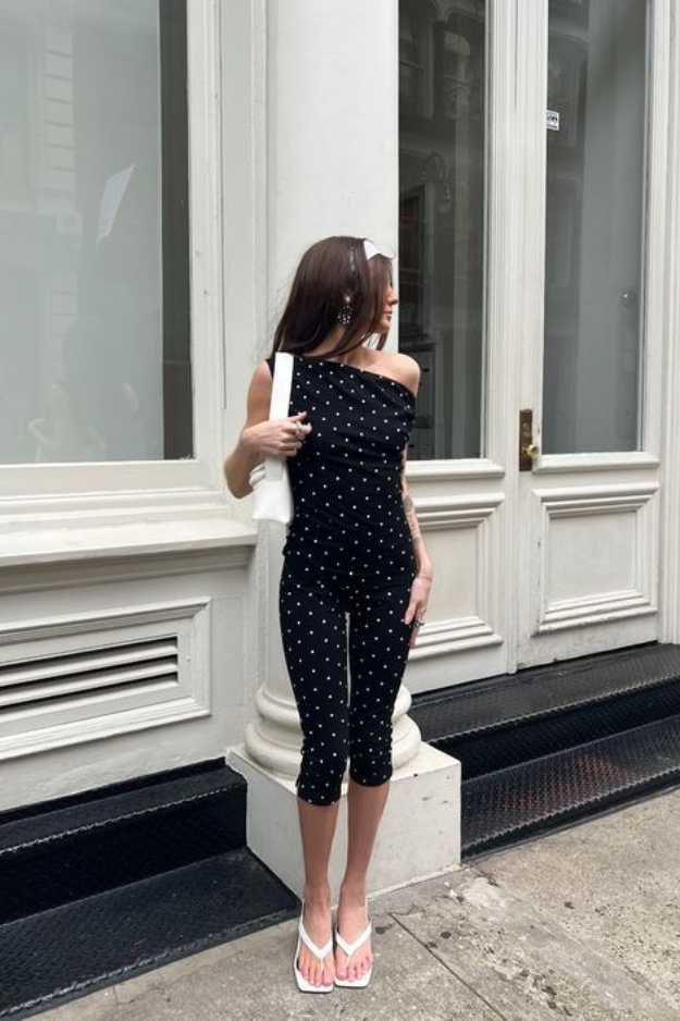19 Capri Outfits That Actually Feel Stylish Again (Not Stuck in the Past) 19 Capri Outfits That Actually Feel Stylish Again (Not Stuck in the Past)