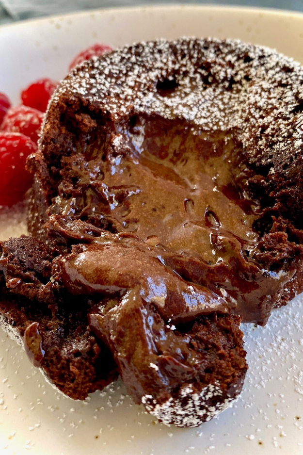 30 Rich & Utterly Irresistible Chocolate Desserts That Instantly Fix a Bad Day Fast 30 Rich & Utterly Irresistible Chocolate Desserts That Instantly Fix a Bad Day Fast