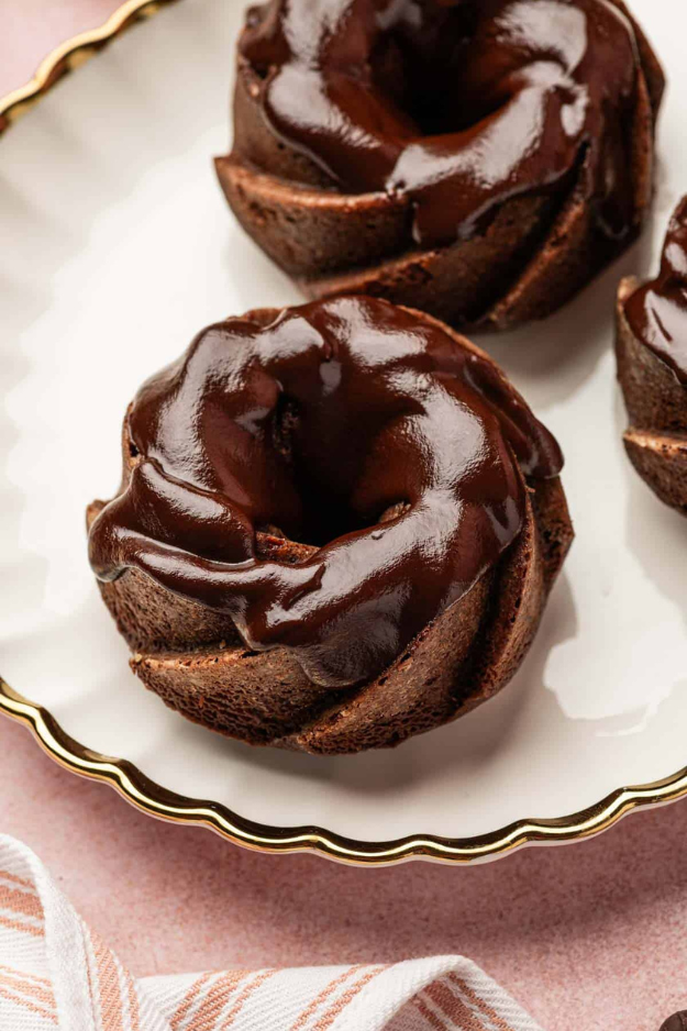 30 Rich & Utterly Irresistible Chocolate Desserts That Instantly Fix a Bad Day Fast 30 Rich & Utterly Irresistible Chocolate Desserts That Instantly Fix a Bad Day Fast